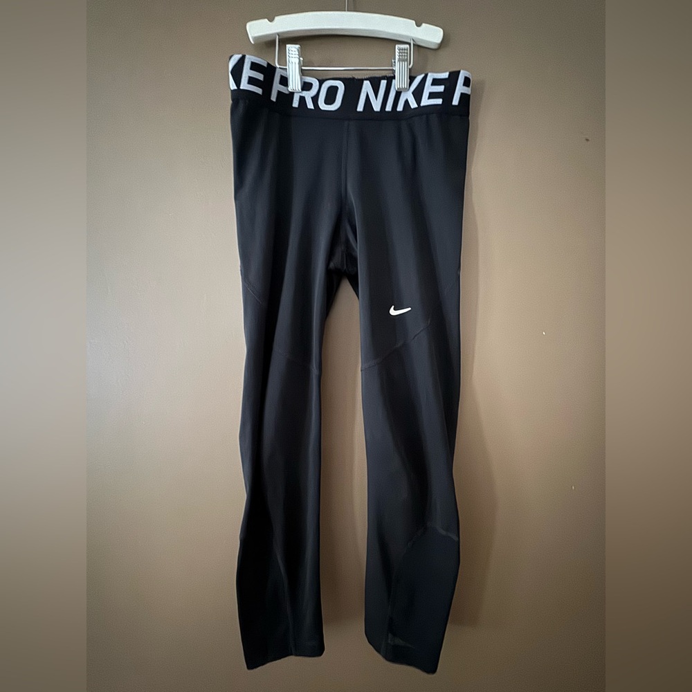 Nike Pro Black Athletic Leggings